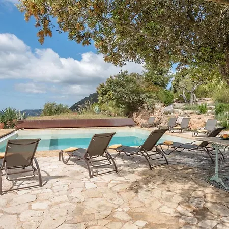 The Rock Villa